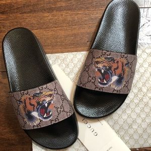 7.5 Gucci Slides